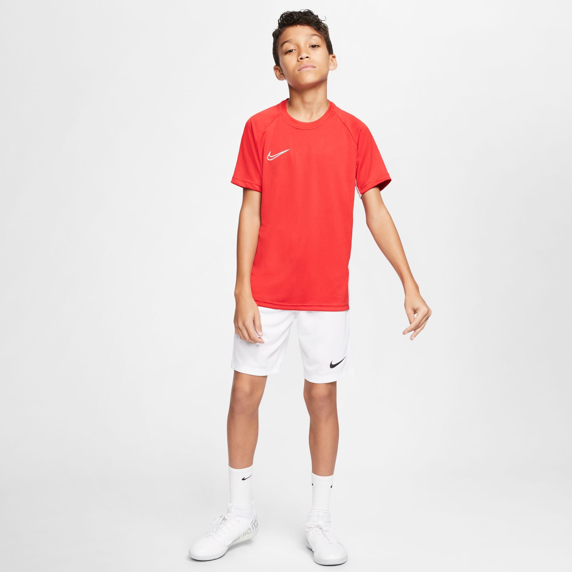 University Red Nike Tee with Nike Dri FIT Park III Short in White/Black and white nike socks and white nike trainers