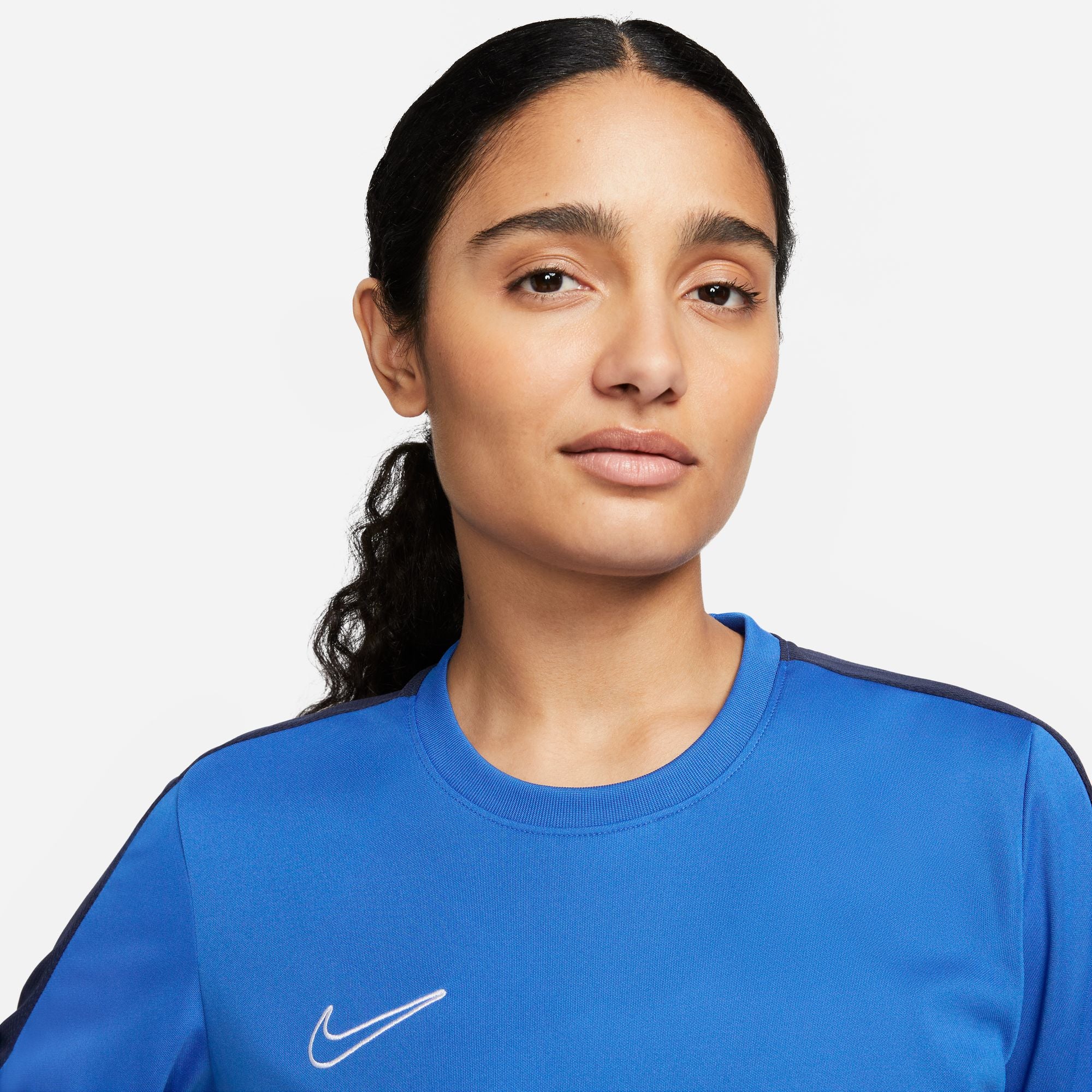 Nike Dri FIT Academy 23 Womens Short Sleeve Shirt in Royal Blue